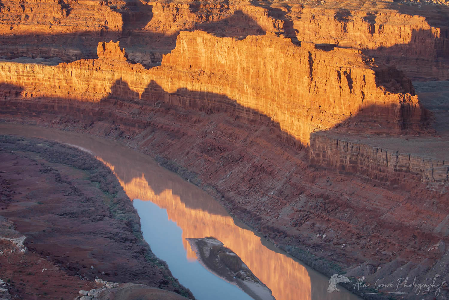 View of the Colorado River from overlook at Dead Horse Point State Park Utah #40250