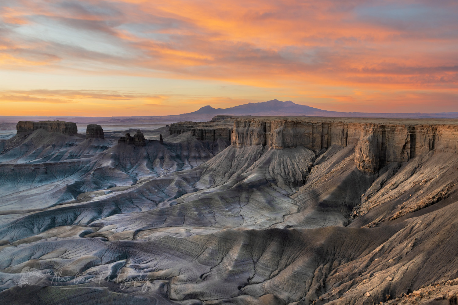 Dramatic view of the Upper Blue Hills Badlands from Skyline Rim. Caineville Desert, Utah #85005