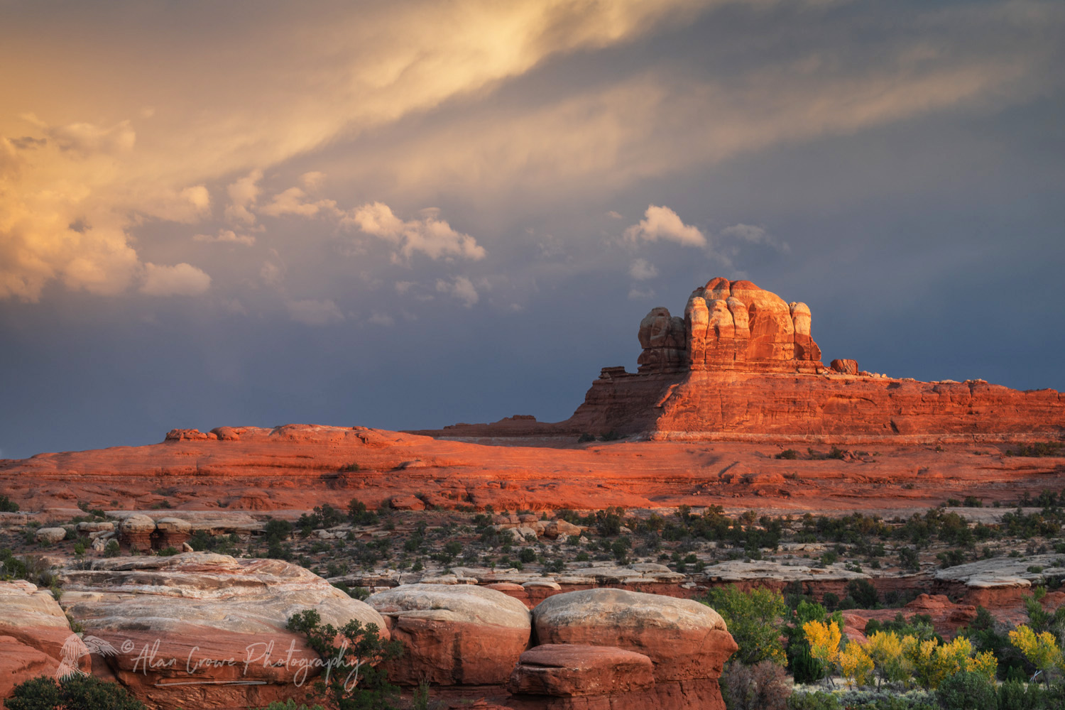 Sunset at Wooden Shoe Arch Overlook. Islands in the Sky District, Canyonlands National Park #85376